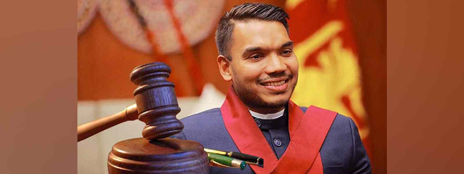 නාමල් රාජපක්ෂට අධිකරණයෙන් වරෙන්තු